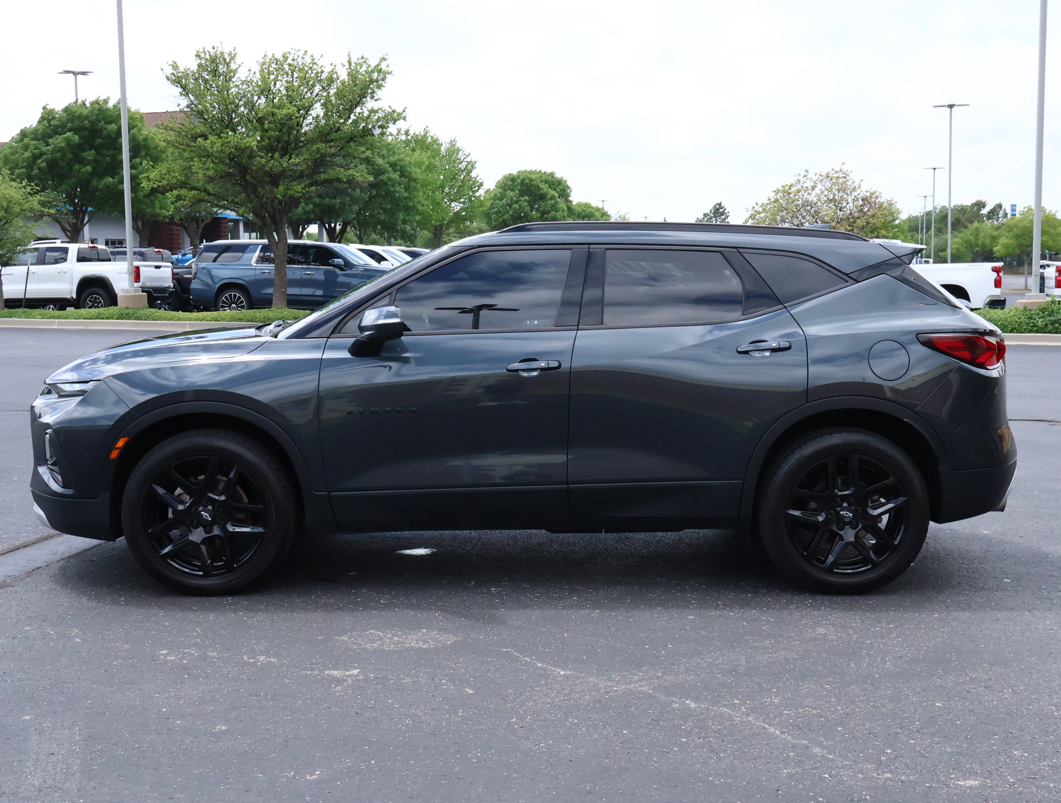 Used 2019 Chevrolet Blazer LT FWD image 29