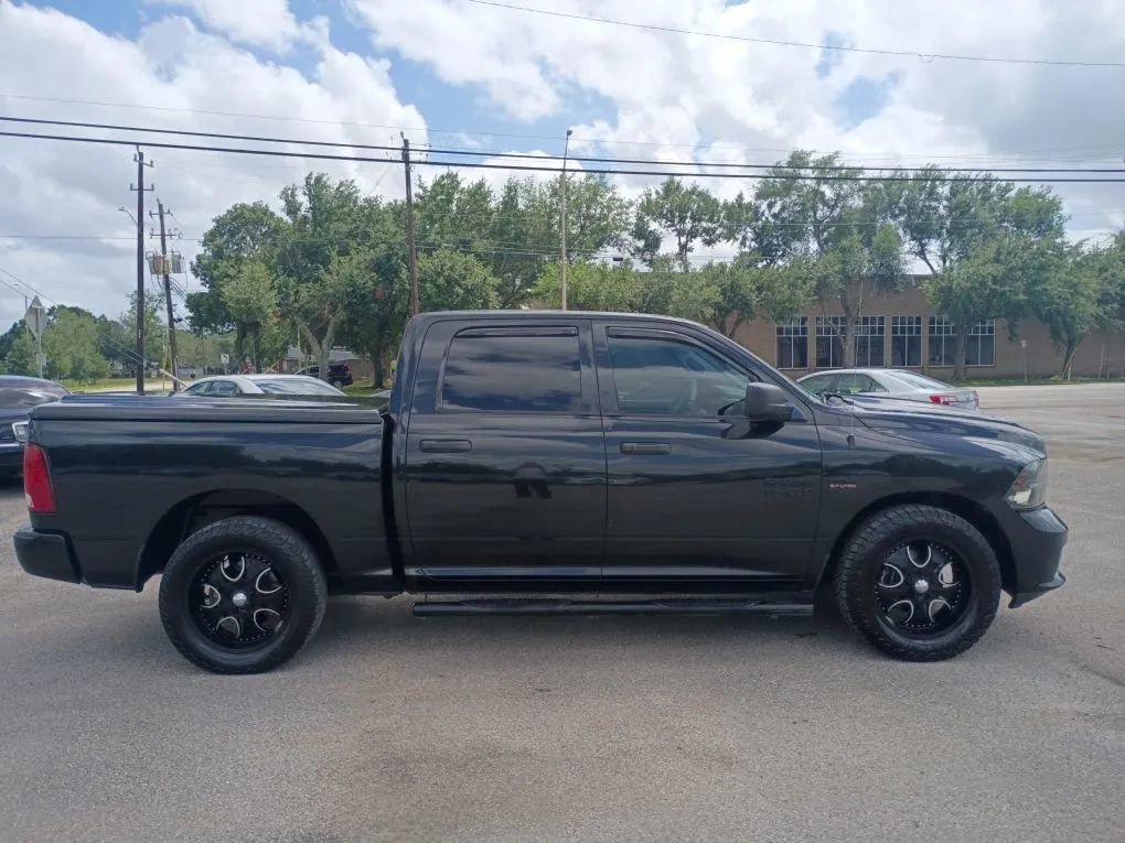 Used 2016 RAM 1500 Express w/ Black Ram 1500 Express Group RWD image 6