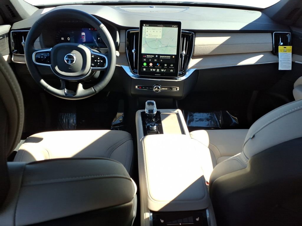 New 2026 Volvo XC90 T8 Plus image 7