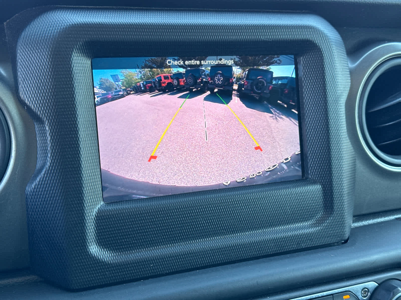 Used 2023 Jeep Wrangler Unlimited image 26