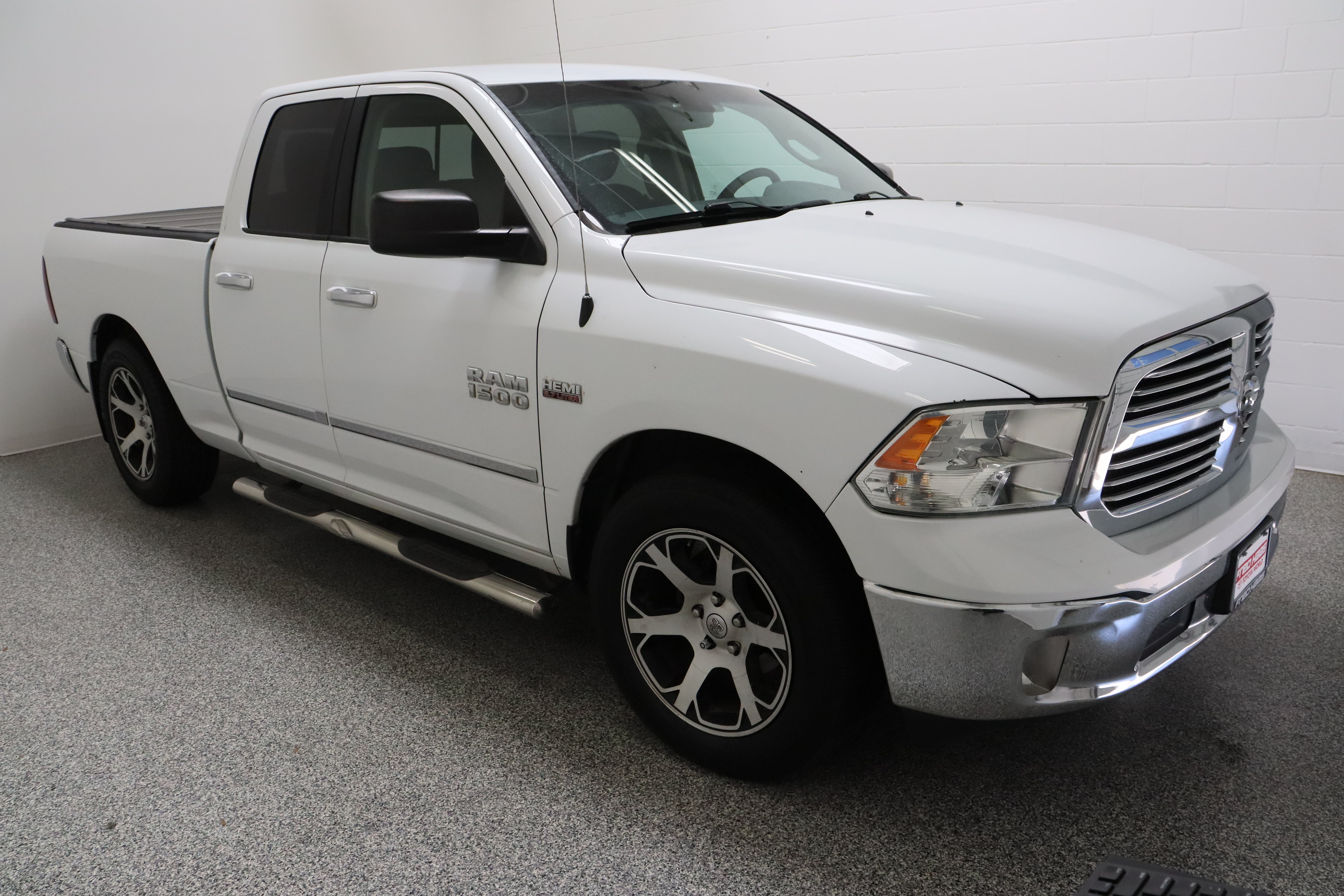 Used 2016 RAM 1500 Big Horn RWD image 4