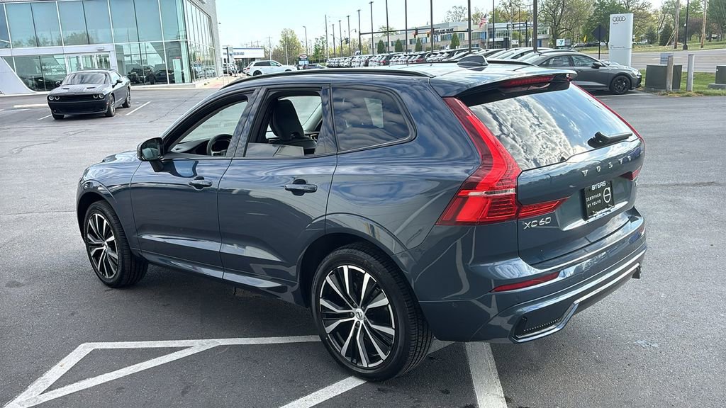 Certified 2025 Volvo XC60 B5 Plus AWD/4WD image 4