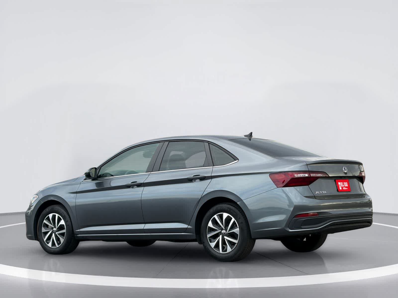 Used 2024 Volkswagen Jetta S FWD image 3