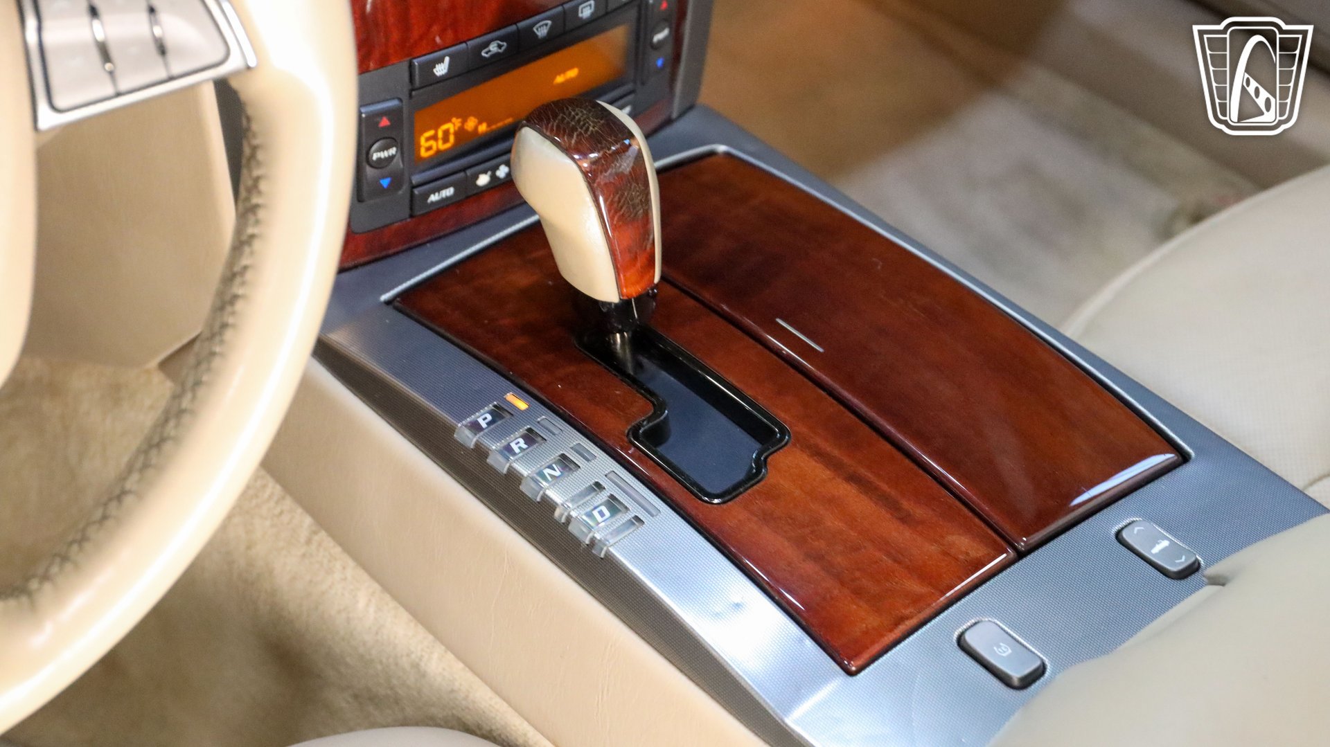 Used 2008 Cadillac XLR RWD image 18