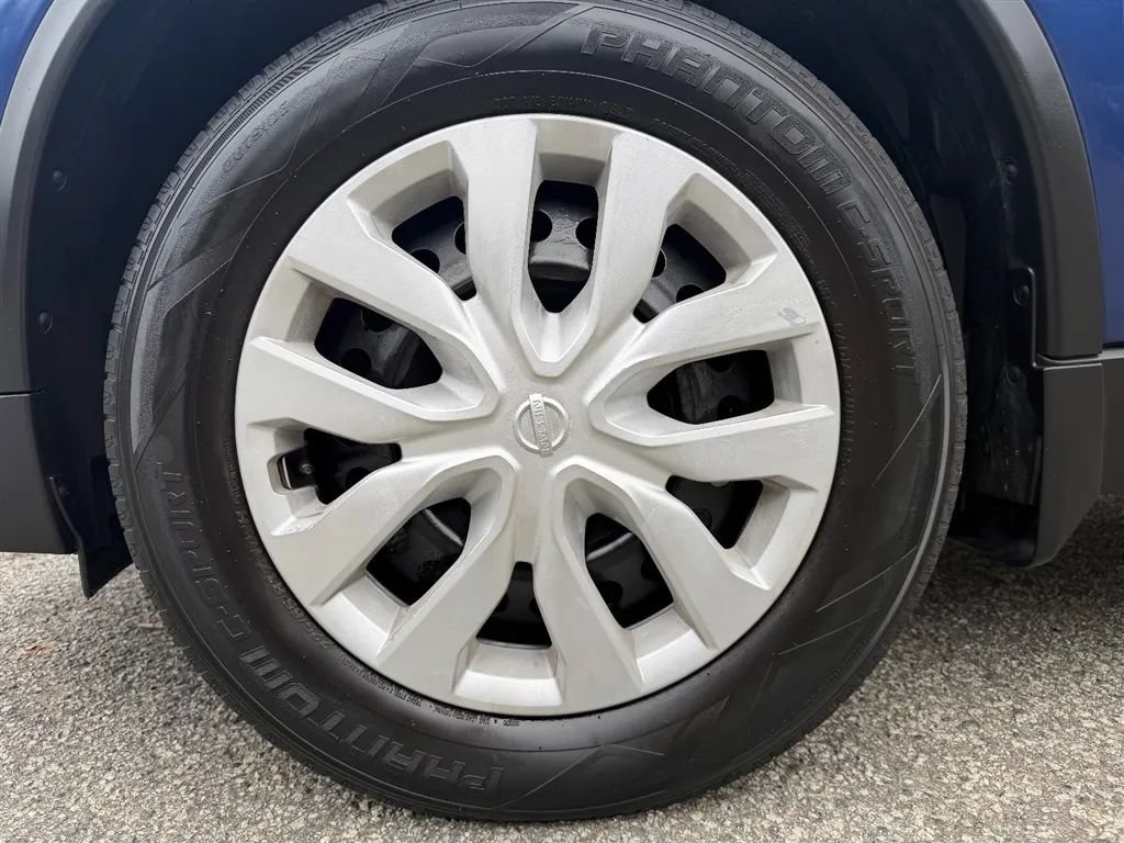 Used 2018 Nissan Rogue S FWD image 29