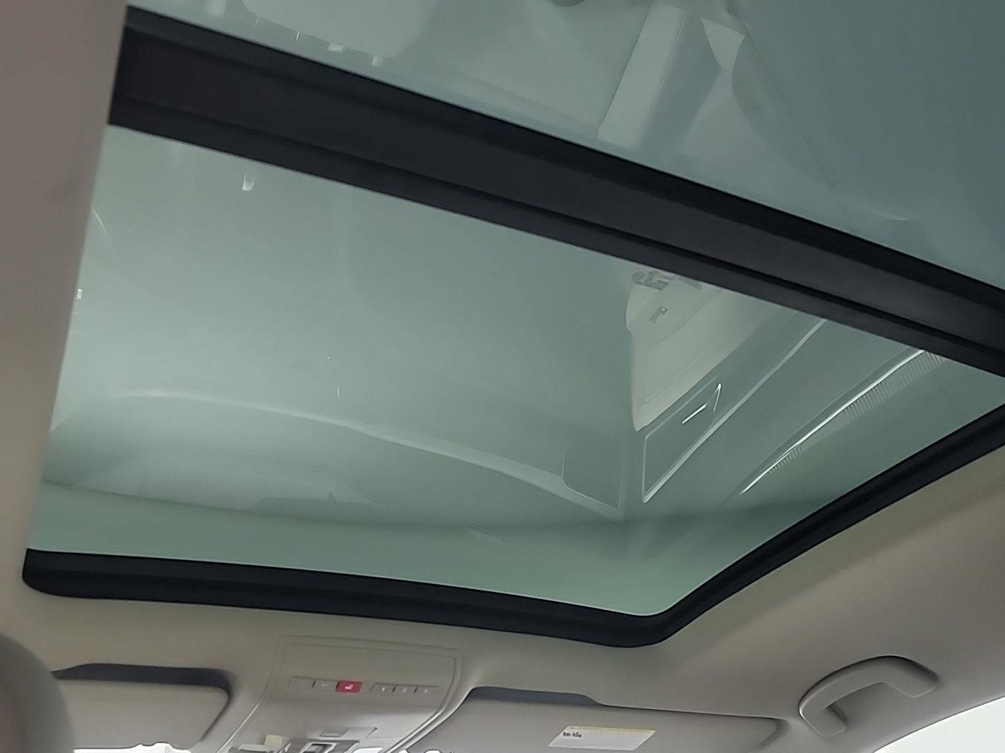 Used 2019 Volkswagen Atlas SEL image 25