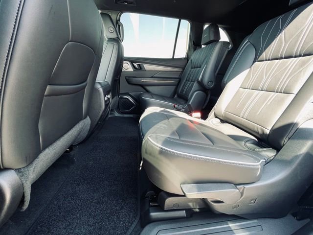 New 2026 Buick Enclave Avenir image 28