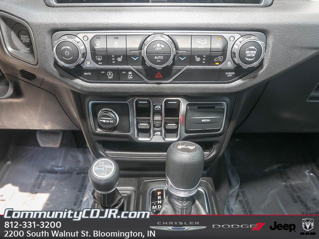 New 2025 Jeep Wrangler Sport S image 15