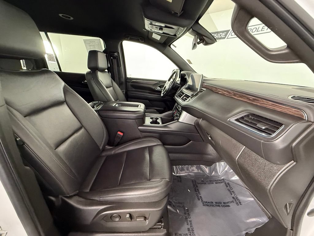 Used 2022 Chevrolet Suburban Z71 AWD/4WD image 17
