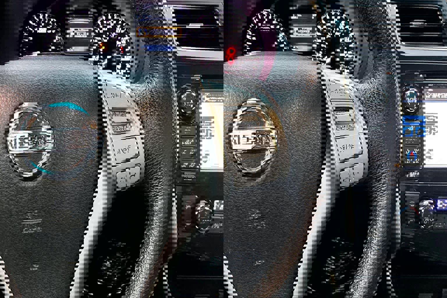 Used 2014 Nissan Altima 2.5 SL w/ Technology Package image 23