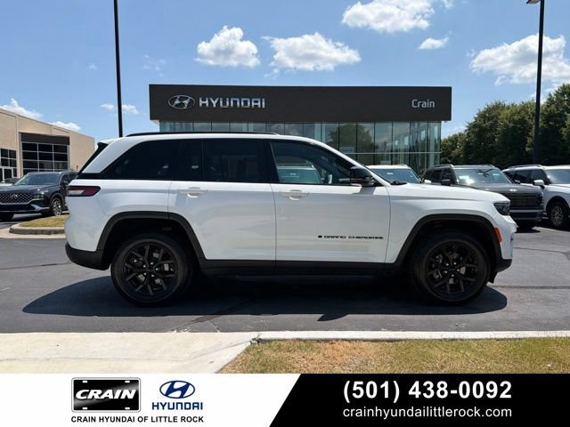 Used 2024 Jeep Grand Cherokee Altitude