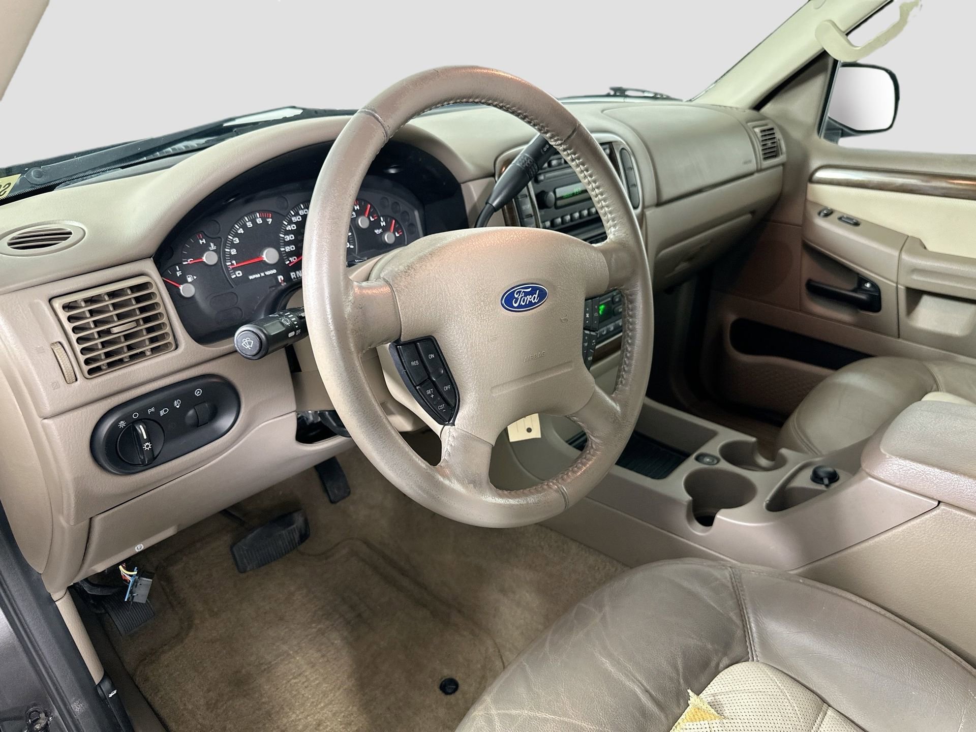 Used 2005 Ford Explorer Eddie Bauer image 9