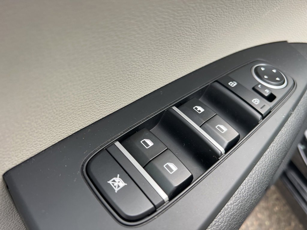 Certified 2023 Kia Forte LXS image 10