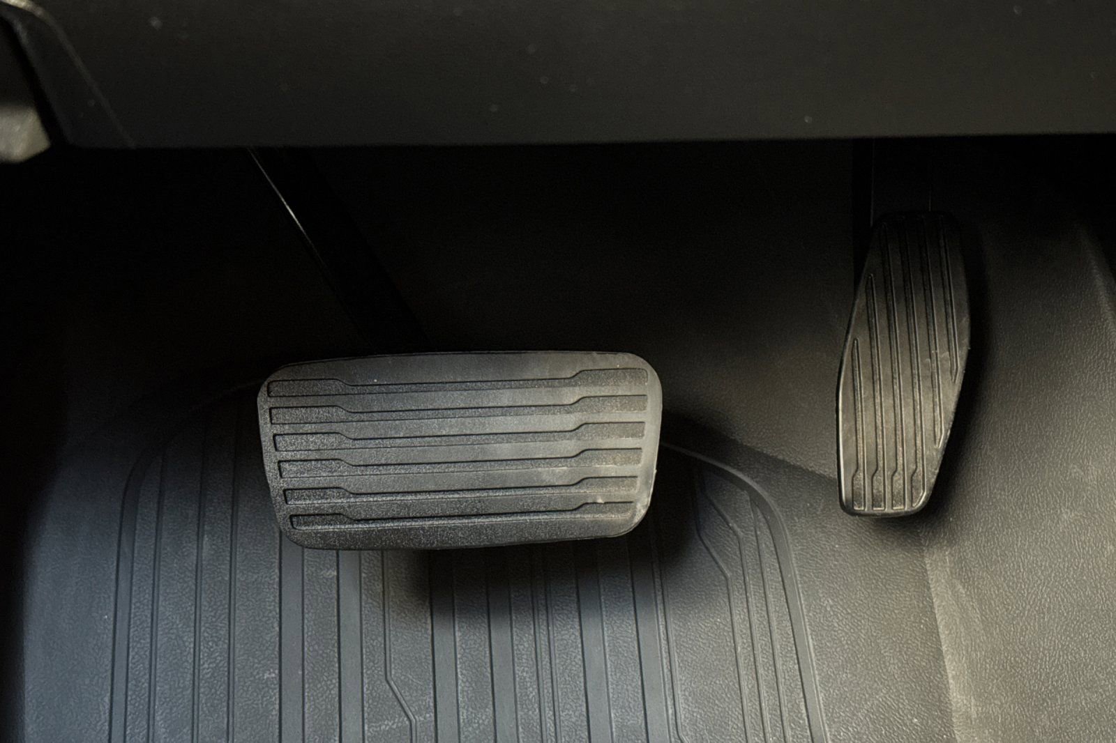 Used 2024 GMC Yukon XL Denali w/ LPO, Floor Liner Package image 39