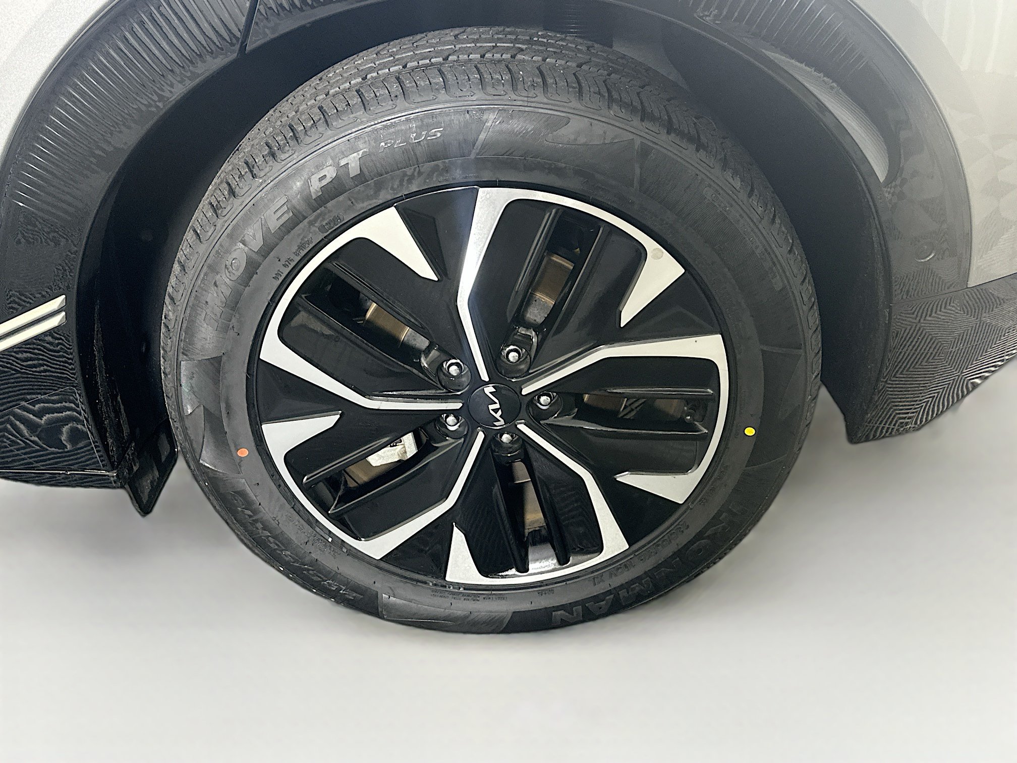 Used 2024 Kia EV6 Wind w/ Wind Technology Package RWD image 11