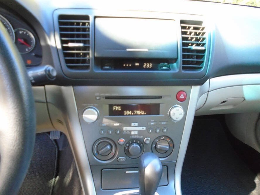 Used 2009 Subaru Legacy 2.5i Special Edition AWD/4WD image 13