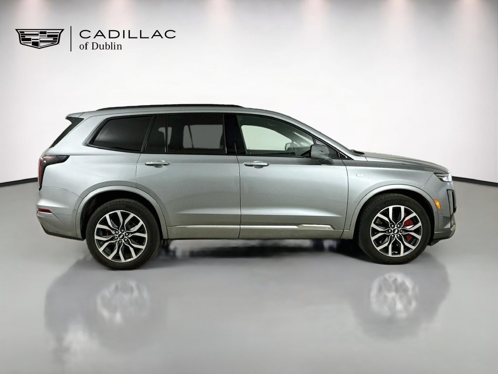 Used 2025 Cadillac XT6 Sport w/ Platinum Package AWD/4WD image 4