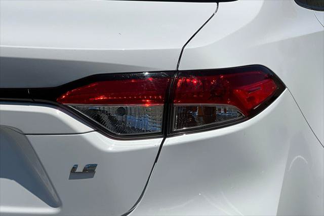 Certified 2020 Toyota Corolla LE FWD image 29