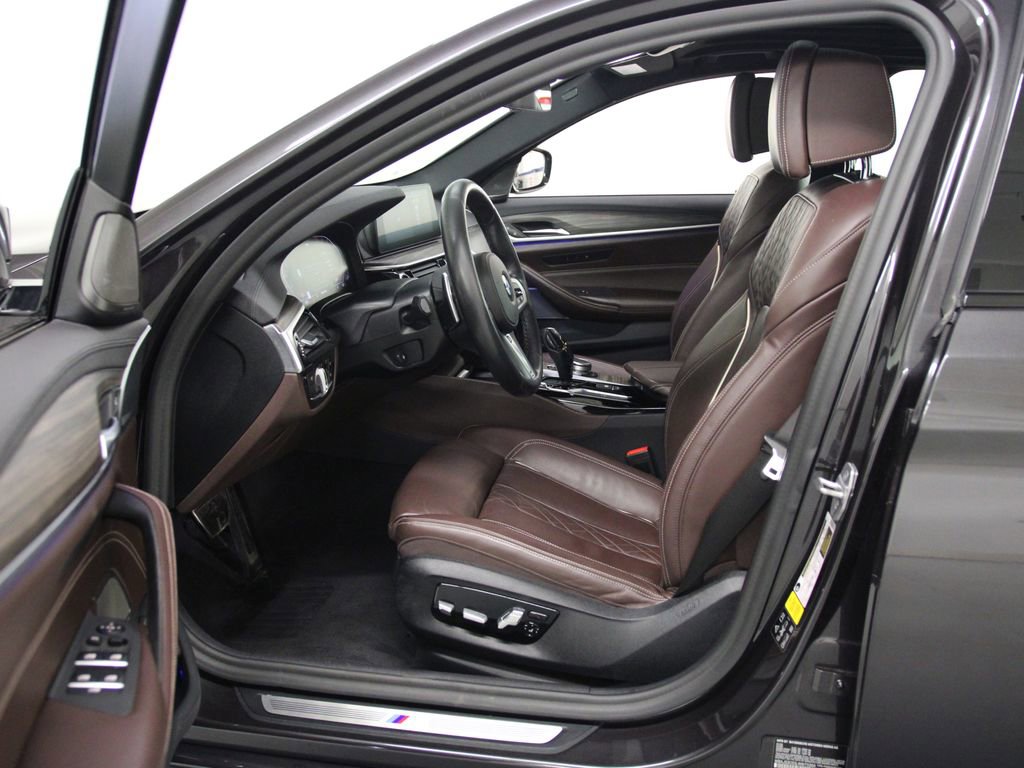 Used 2020 BMW 540i xDrive w/ M Sport Package image 17