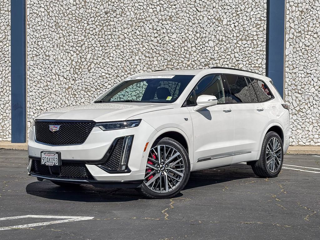 Used 2022 Cadillac XT6 Sport w/ Technology Package