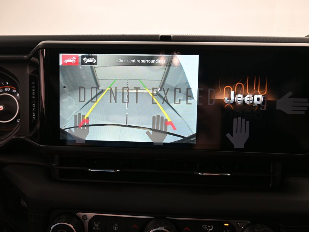 New 2025 Jeep Wrangler Sahara w/ Technology Group image 19