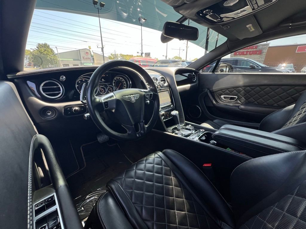 Used 2016 Bentley Continental GT image 15