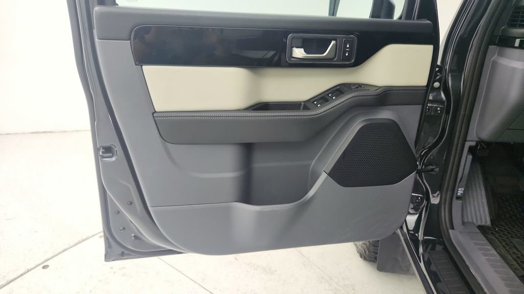 Used 2024 INEOS Grenadier AWD/4WD image 24