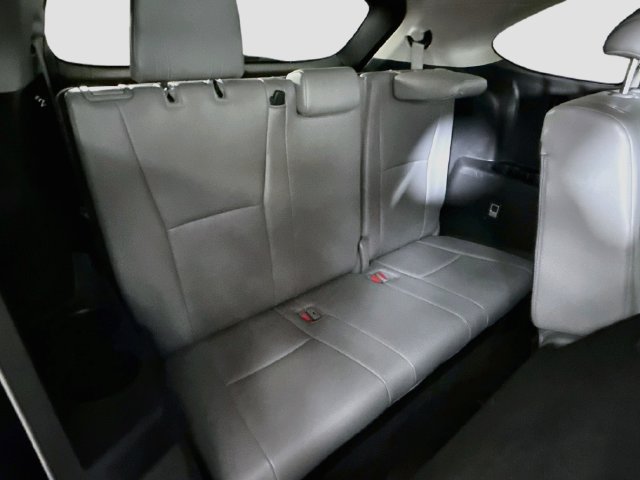 Used 2023 Toyota Highlander XLE FWD image 27