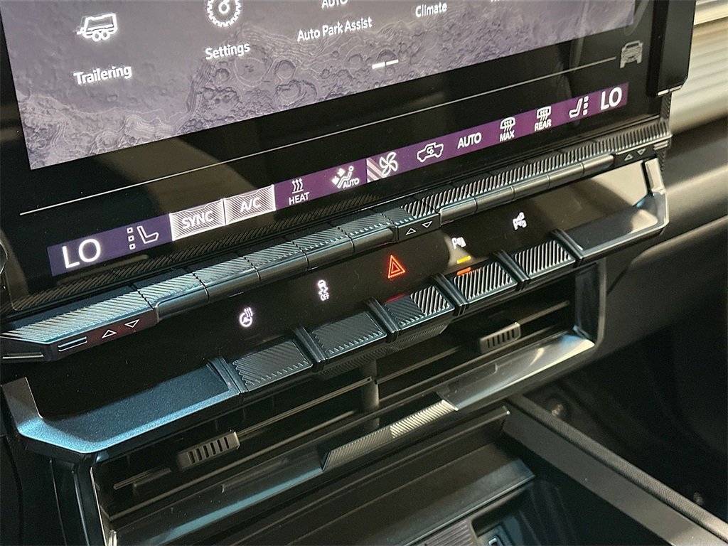 New 2026 GMC Hummer EV SUV image 35