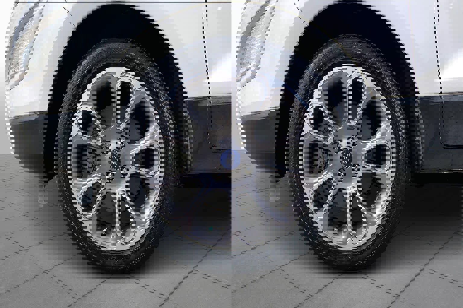 Used 2020 Ford EcoSport Titanium image 11