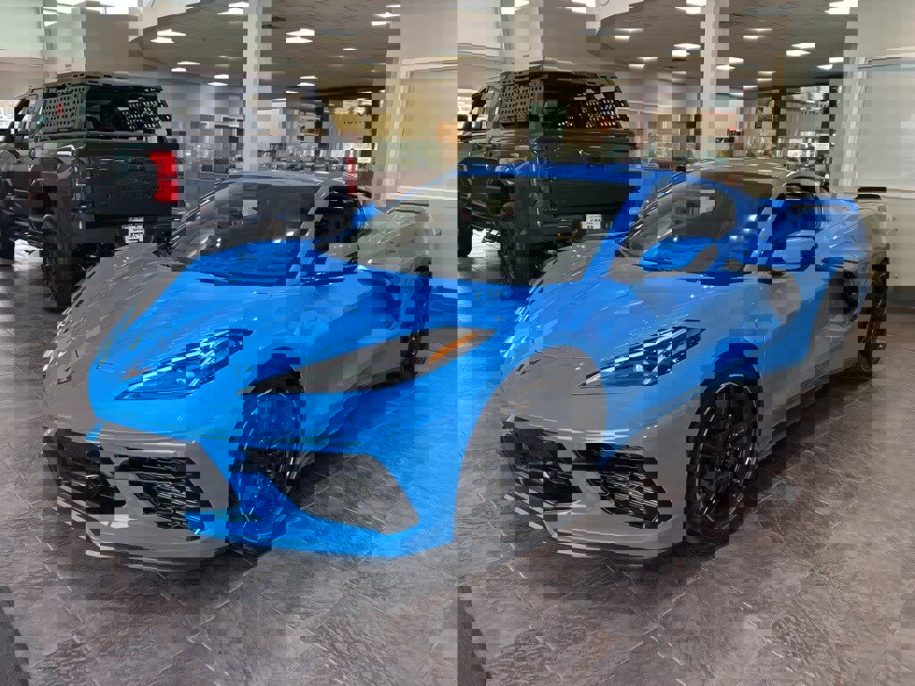 Used 2024 Chevrolet Corvette Stingray Coupe w/ Z51 Performance Package image 12