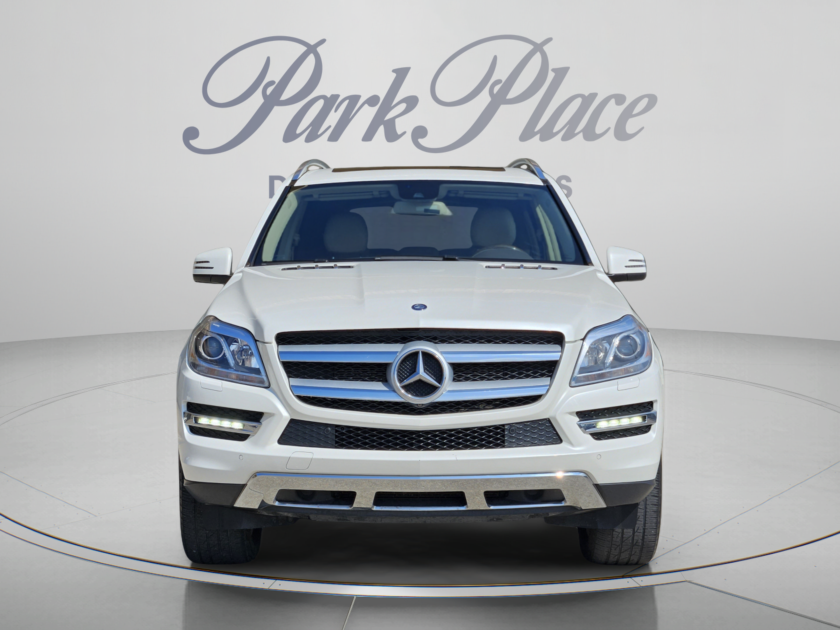 Used 2015 Mercedes-Benz GL 450 4MATIC image 8