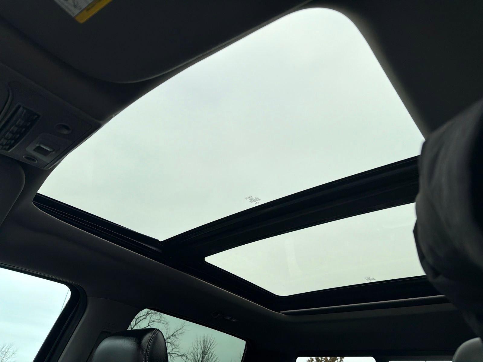 Used 2020 Ford F250 Lariat w/ Lariat Ultimate Package AWD/4WD image 23