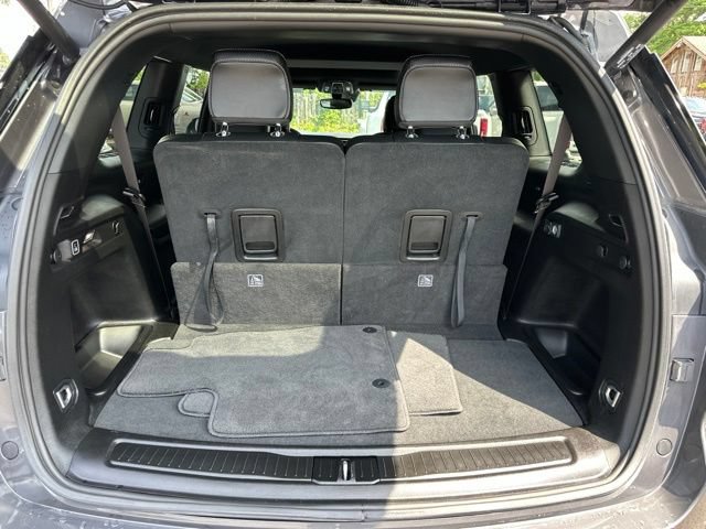 Used 2023 Jeep Grand Cherokee L Laredo AWD/4WD image 12