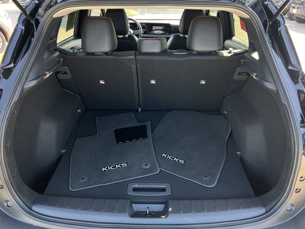 Certified 2026 Nissan Kicks SR w/ SR Premium Package FWD image 25