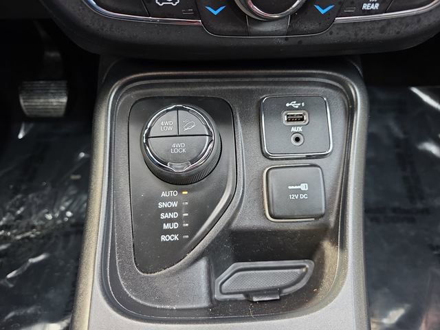 Used 2019 Jeep Compass Trailhawk image 28