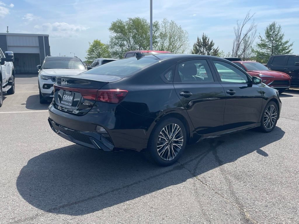 Used 2023 Kia Forte GT-Line w/ GT-Line Premium Package image 8