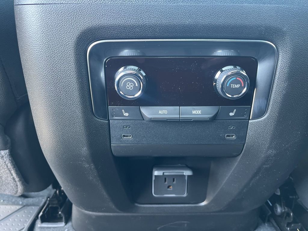 New 2026 Chevrolet Tahoe High Country AWD/4WD image 31