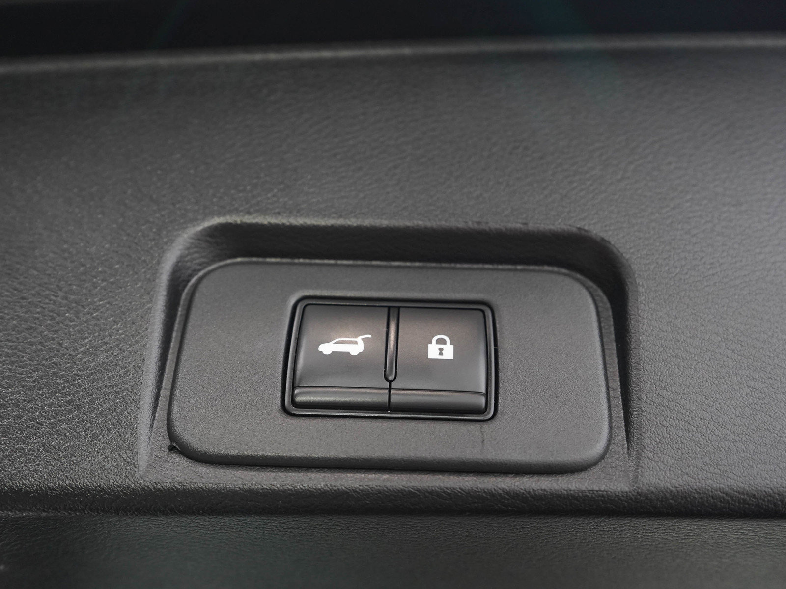 Used 2026 Nissan Rogue SV AWD/4WD image 11