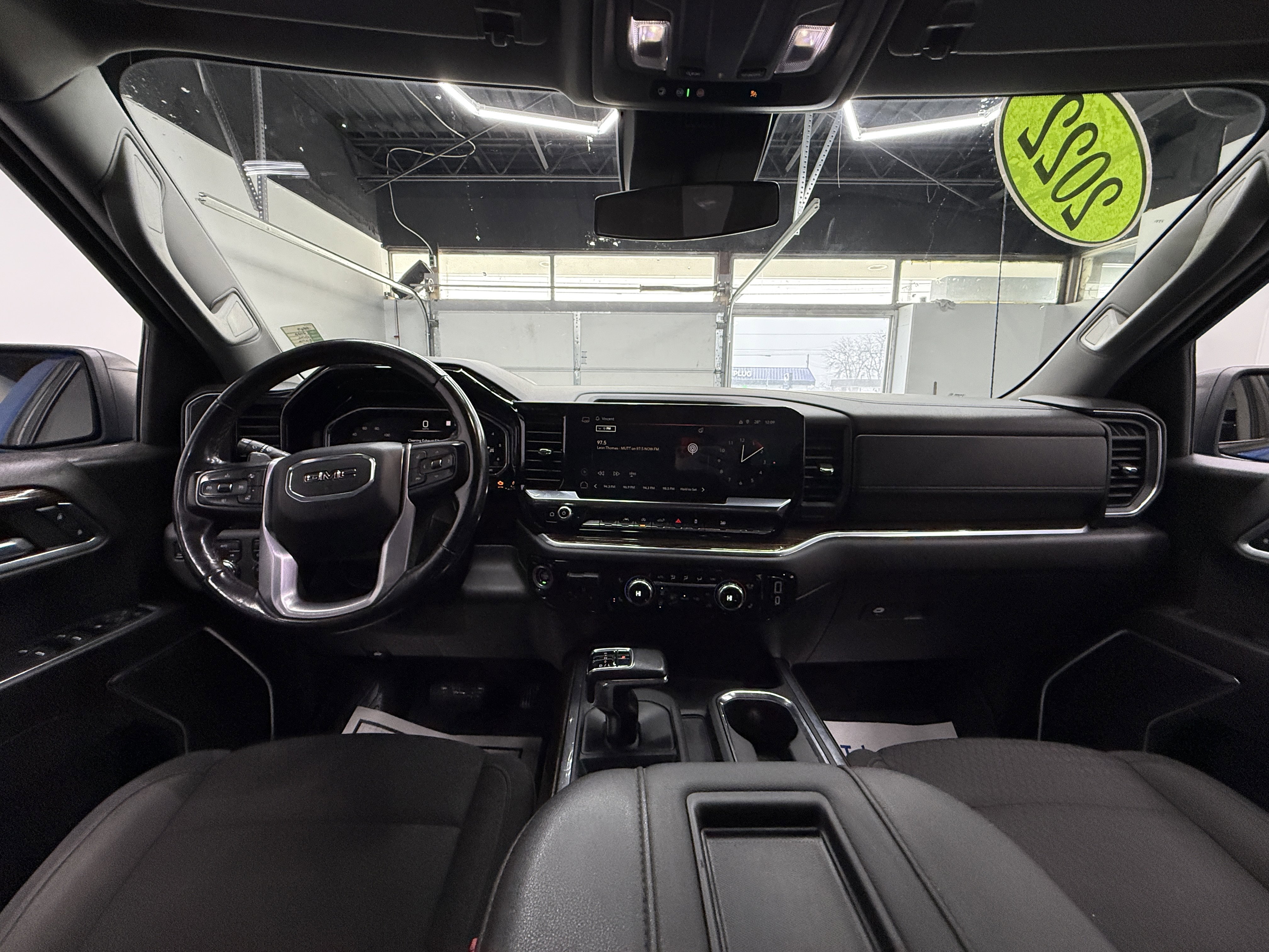 Used 2022 GMC Sierra 1500 Elevation image 11