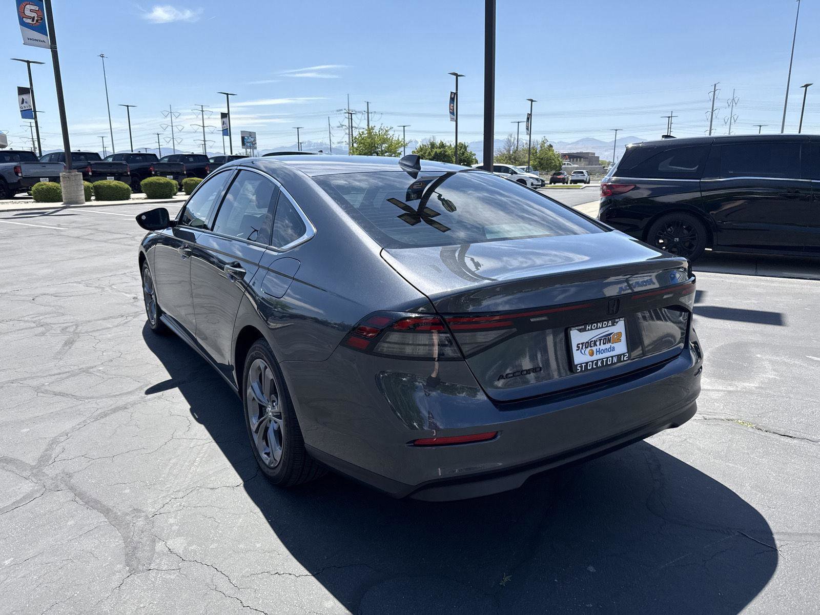Used 2023 Honda Accord EX image 9