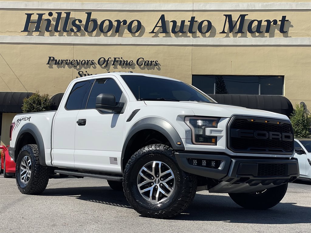 Used 2017 Ford F150 Raptor w/ Equipment Group 801A Mid