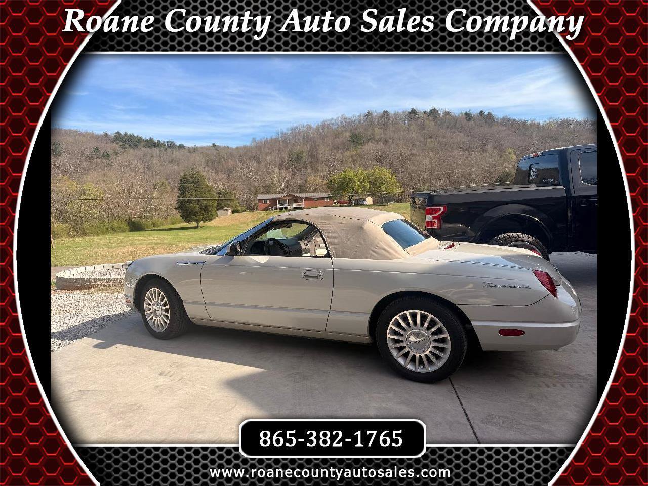 Used 2005 Ford Thunderbird 50th Anniversary RWD image 1