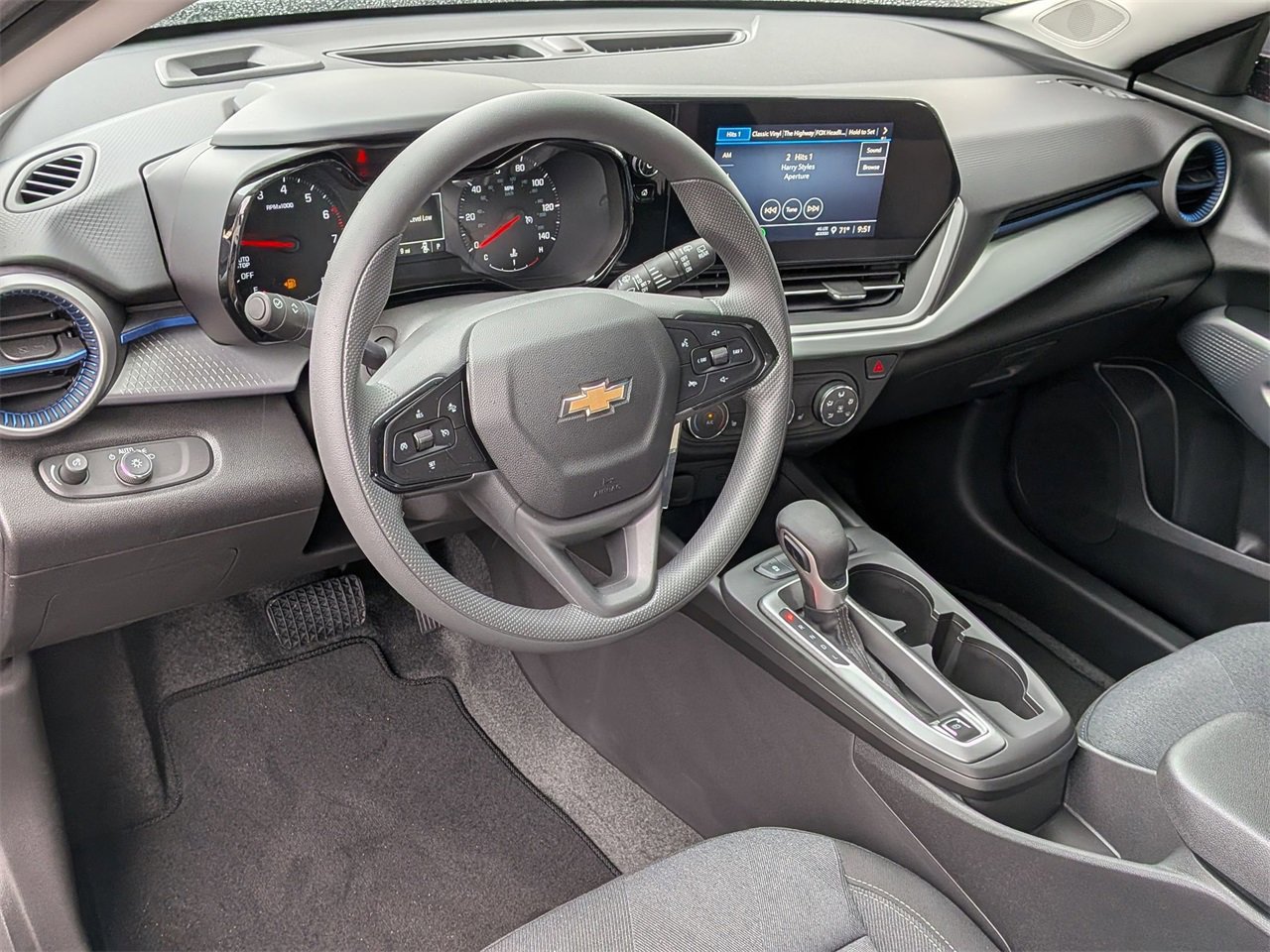 New 2026 Chevrolet Trax LS w/ LS Convenience Package image 9