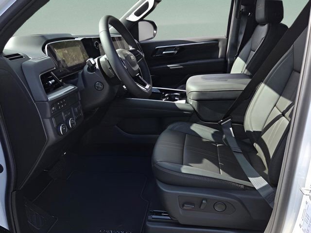 New 2026 Chevrolet Tahoe High Country w/ Sun And Tow Package RWD image 10