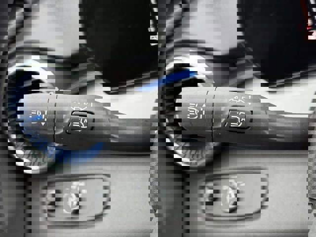 Used 2025 Chevrolet Trax LT image 19