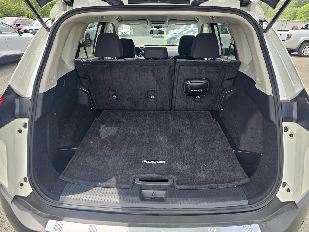 Used 2021 Nissan Rogue SV AWD/4WD image 21