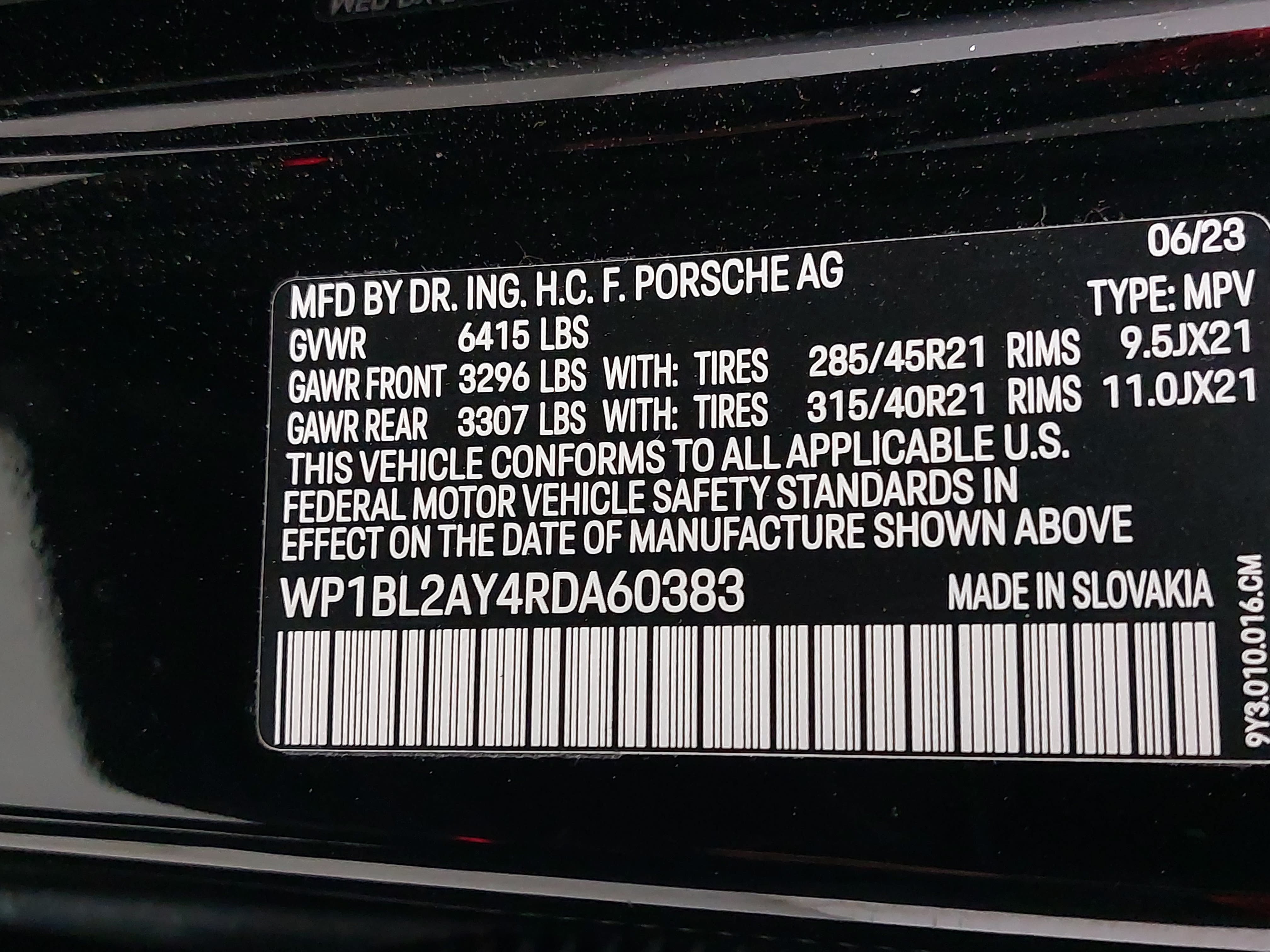 Certified 2024 Porsche Cayenne S AWD/4WD image 38