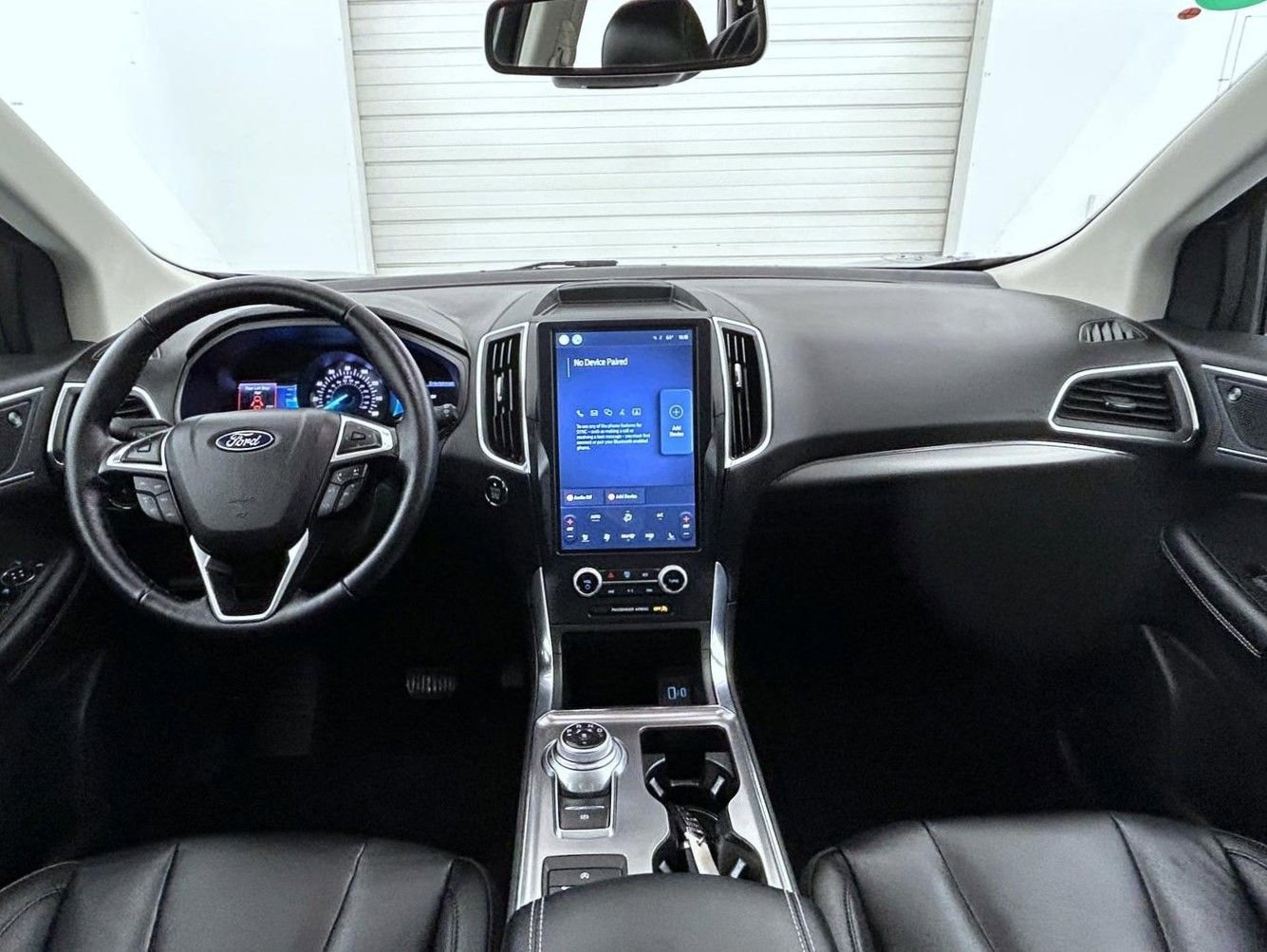 Used 2022 Ford Edge Titanium w/ Class II Trailer Tow Package AWD/4WD image 11