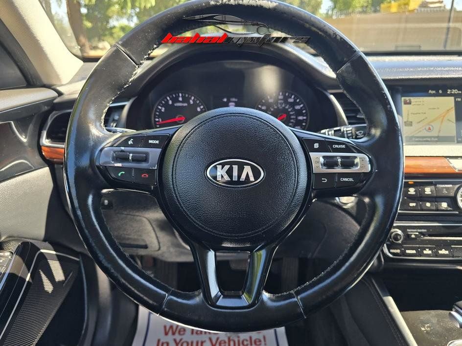 Used 2017 Kia Cadenza Premium w/ Luxury Package image 27